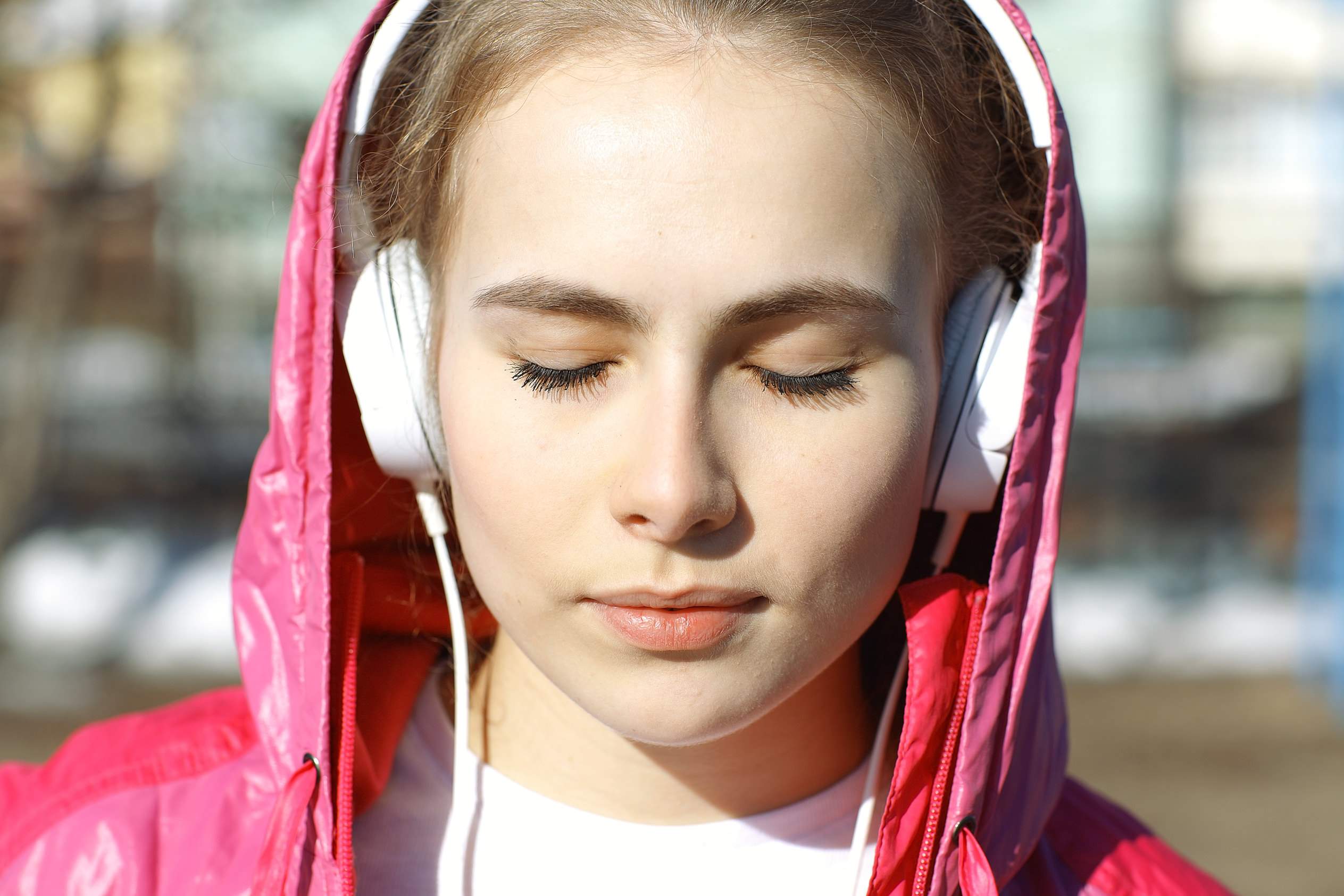 girl concentrating