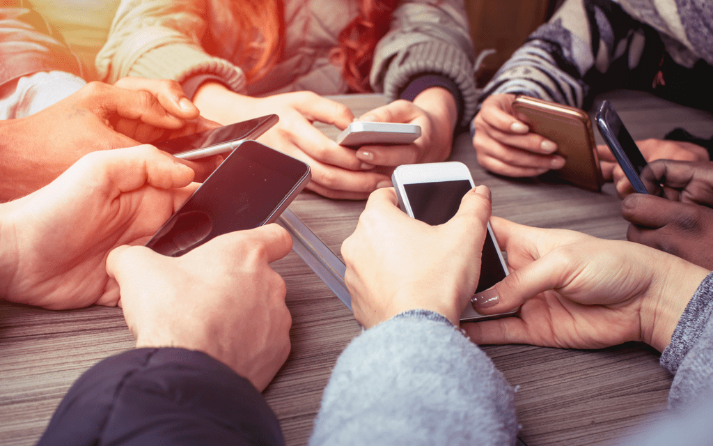 Four Ways to Hack Your Screen Addiction - Mindful