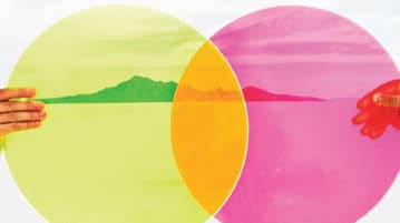 5 Rituals of Highly Creative People hands holding colored discs