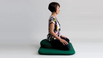 How to Find the Right Meditation Posture for Your Body